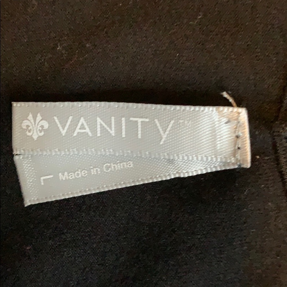 Vanity Tank Top - Picture 3 of 3